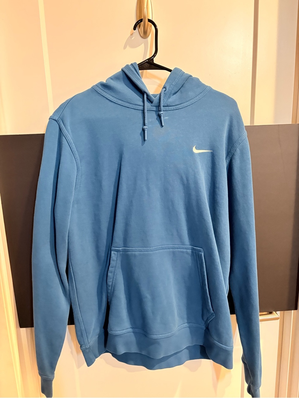 Nike Light Blue Men's Pullover Hoodie with Swoosh